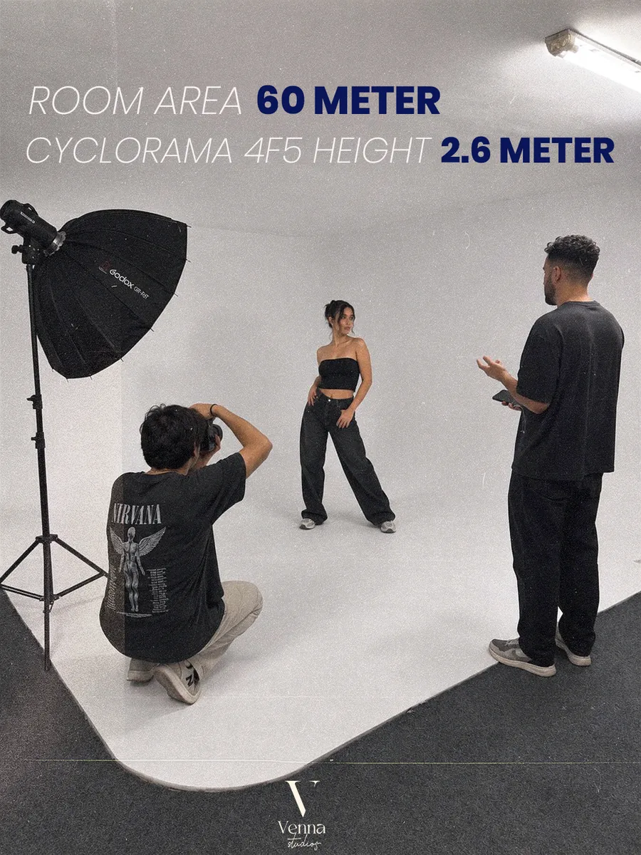 Venna Studios cyclorama production setup