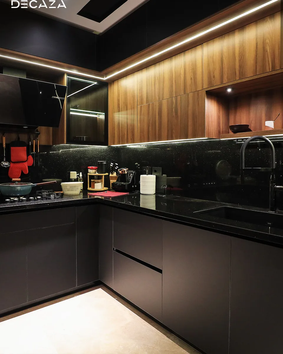 Dark kitchen island and worktop detail