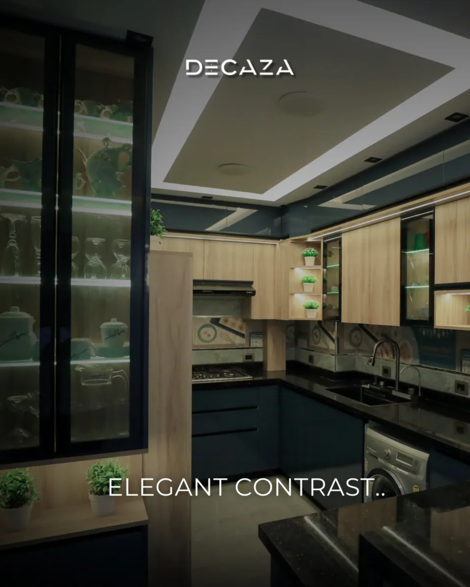 Contrasting dark and wood Decaza kitchen